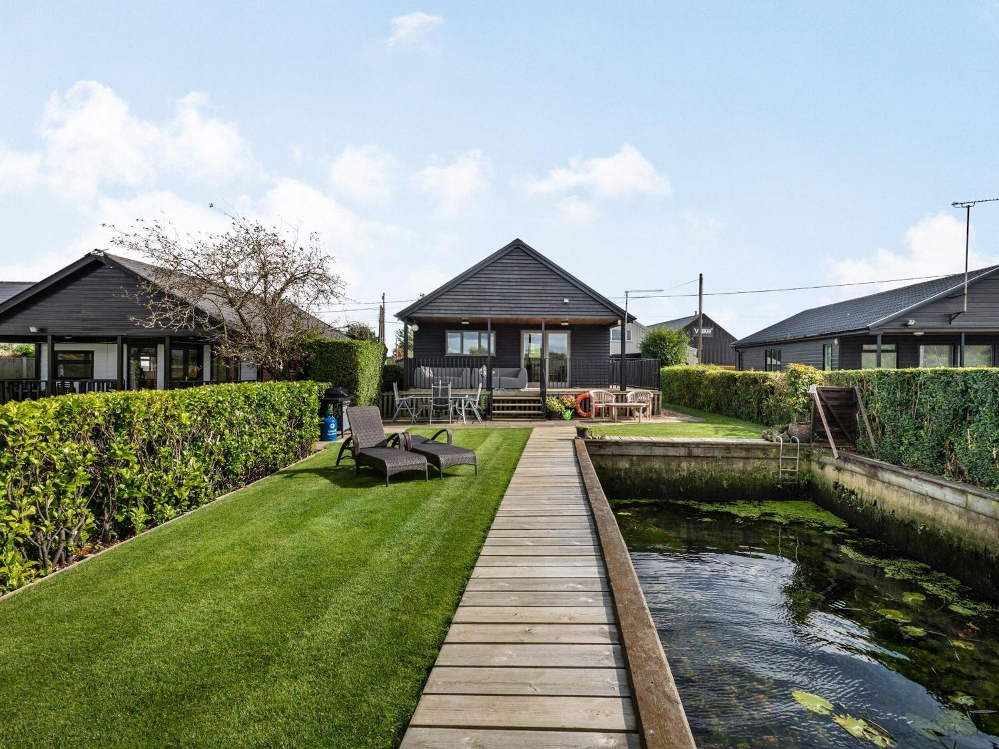 Sunset Lodge Brundall Ngoại thất bức ảnh